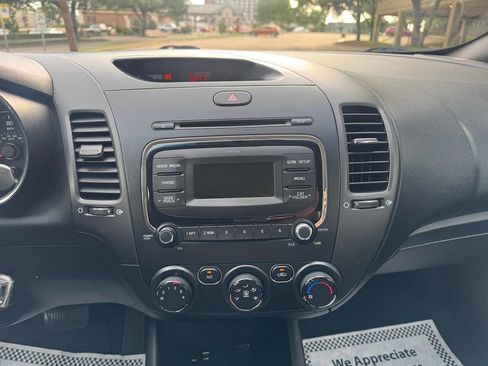Used 2017 Kia Forte LX FWD image 22