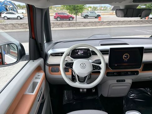 Certified 2025 Volkswagen ID. Buzz 1st Edition AWD/4WD image 16