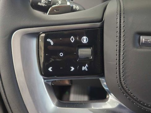 New 2025 Land Rover Range Rover Long Wheelbase SE image 34