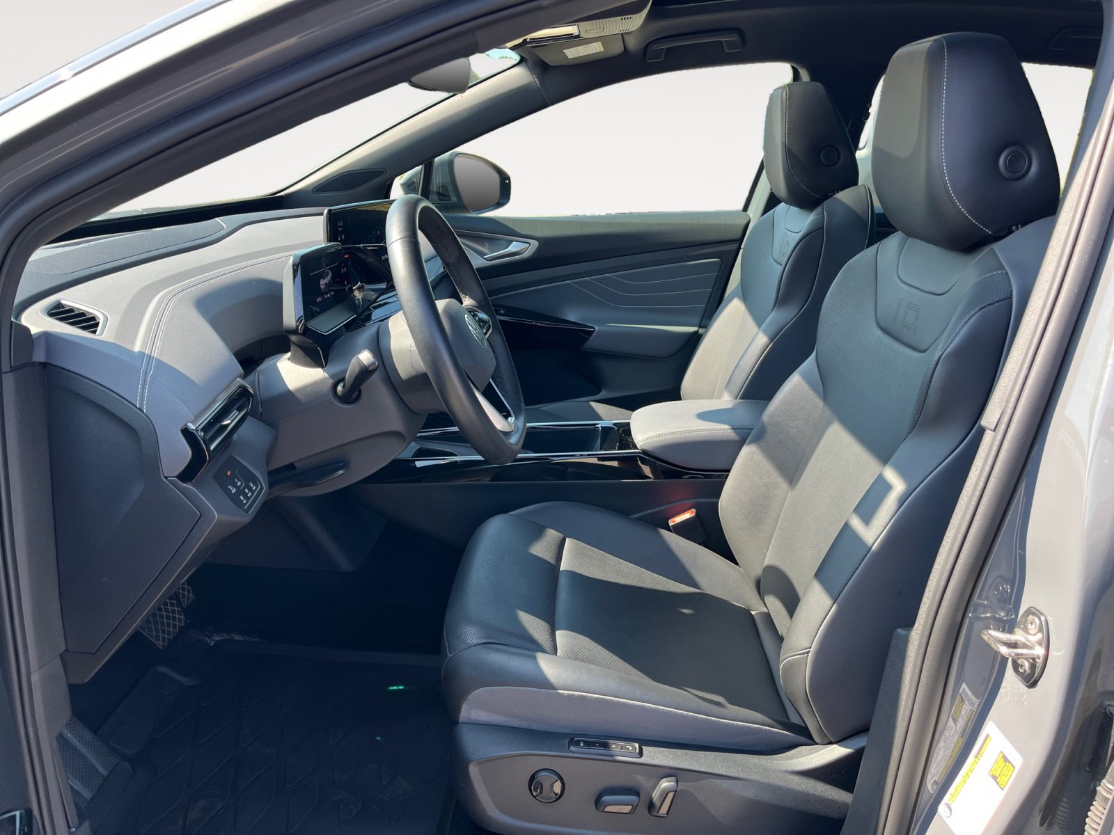 Certified 2023 Volkswagen ID.4 Pro S AWD/4WD image 9