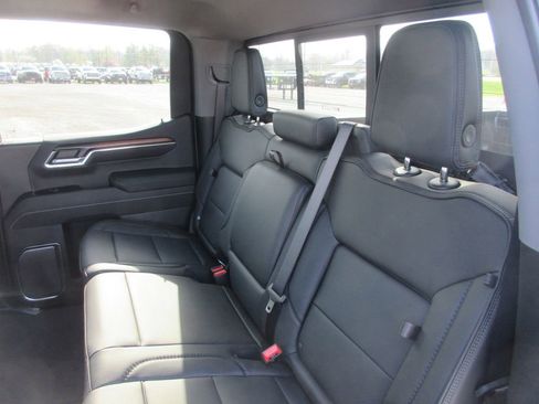 New 2026 GMC Sierra 1500 Denali w/ Denali Reserve Package AWD/4WD image 14