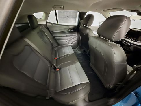 New 2026 Chevrolet Trax LT w/ Driver Confidence Package FWD image 19