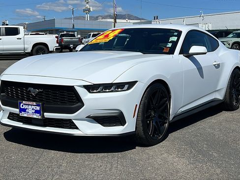 Used 2024 Ford Mustang Coupe RWD image 1