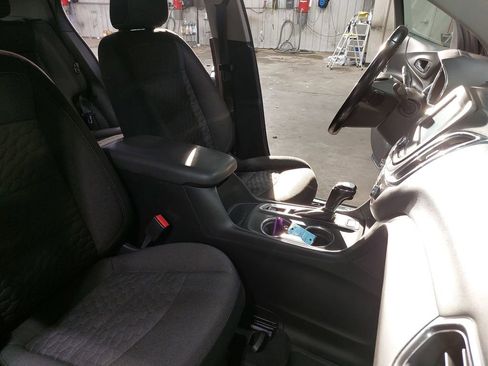 Used 2019 Chevrolet Equinox LT image 10