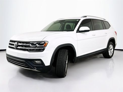 Used 2019 Volkswagen Atlas SE image 2