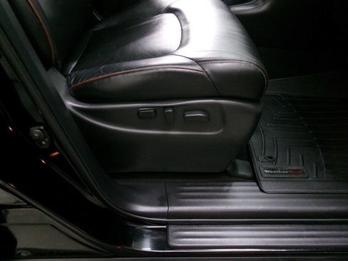 Used 2018 Nissan Armada SL w/ Premium Package image 30