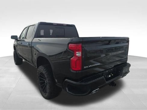 Used 2022 Chevrolet Silverado 1500 LT Trail Boss w/ Convenience Package II image 4