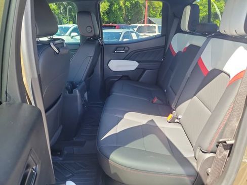 Used 2024 GMC Canyon AT4X AWD/4WD image 11
