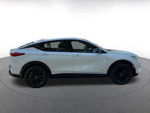 Used 2025 Buick Envista Sport Touring image 16