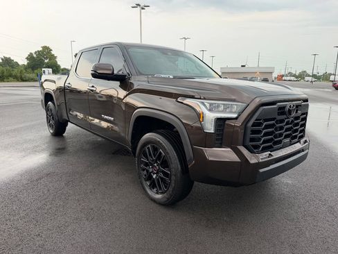 Used 2022 Toyota Tundra Limited w/ TRD Off-Road Package AWD/4WD image 3