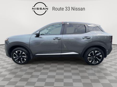 Used 2025 Nissan Kicks SV AWD/4WD image 5