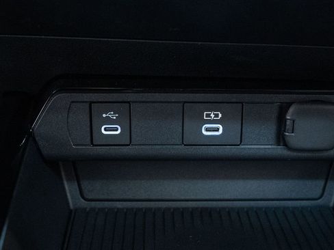 New 2026 Toyota Prius Plug-In Hybrid image 21