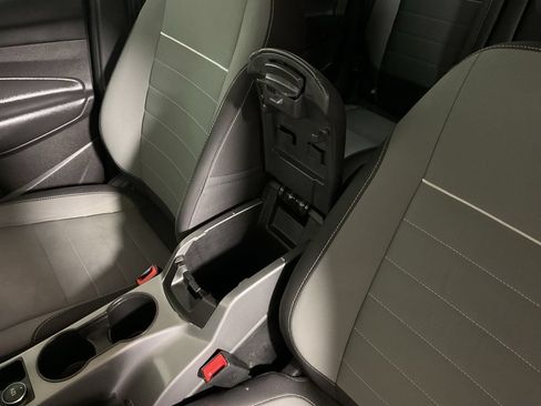 Used 2015 Ford Escape SE AWD/4WD image 28
