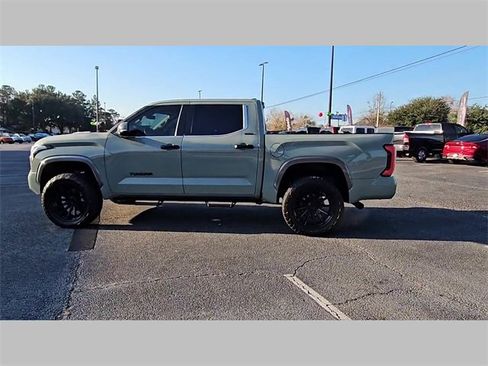 Used 2024 Toyota Tundra Limited image 24