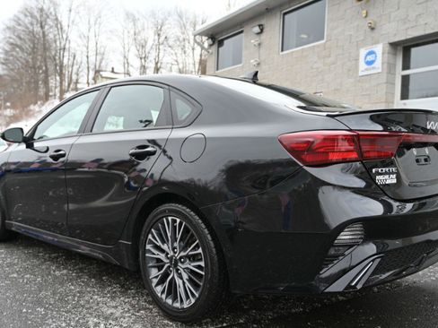 Used 2023 Kia Forte GT-Line w/ GT-Line Premium Package image 5