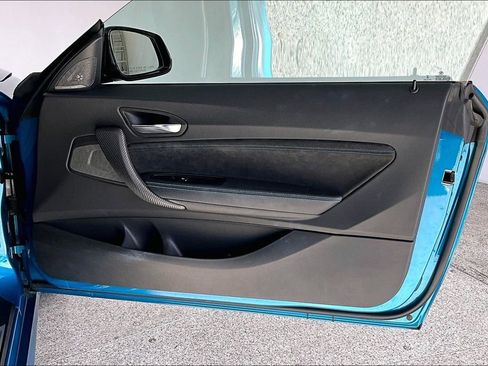 Used 2018 BMW M2 image 26