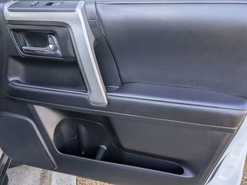 Used 2020 Toyota 4Runner SR5 image 34