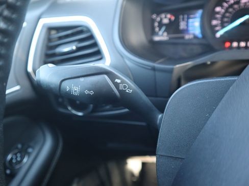 Used 2024 Ford Edge Titanium image 21