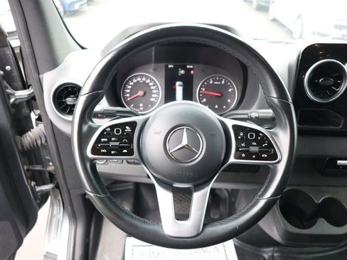 Used 2023 Mercedes-Benz Sprinter 2500 image 13