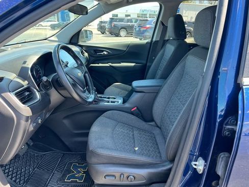 Used 2022 Chevrolet Equinox LT AWD/4WD image 4