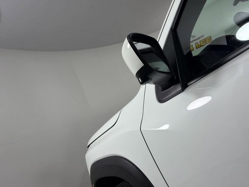 Used 2023 Nissan Frontier PRO-4X w/ Pro-4X Premium Package AWD/4WD image 13