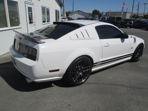 Used 2007 Ford Mustang GT Premium RWD image 3