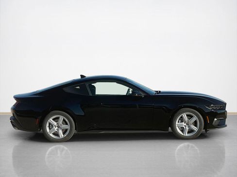 New 2026 Ford Mustang Coupe image 9