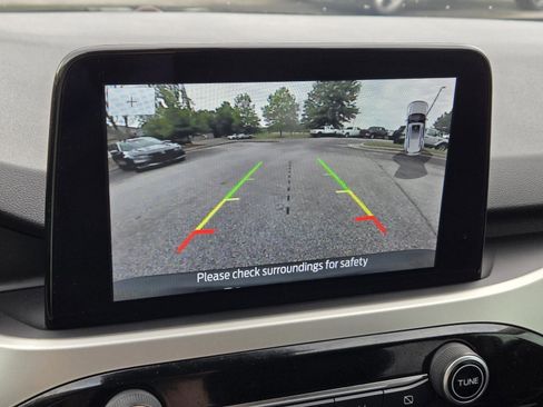 Used 2020 Ford Escape SEL FWD image 25