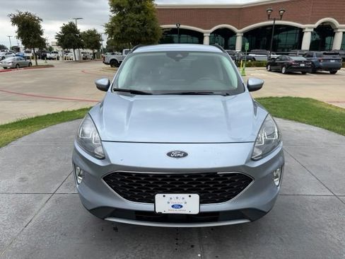 Used 2022 Ford Escape SEL FWD image 2