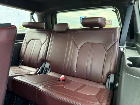 Used 2024 Ford Expedition Max Limited AWD/4WD image 15