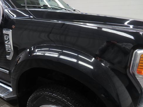 Used 2022 Ford F450 XLT w/ XLT Premium Package image 27