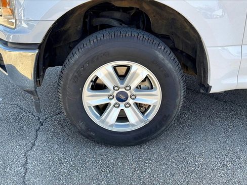 Used 2020 Ford F150 XLT w/ Trailer Tow Package image 8