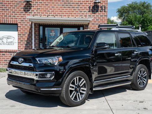Used 2018 Toyota 4Runner Limited AWD/4WD image 1