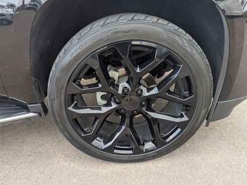 Used 2019 Cadillac Escalade Luxury image 10