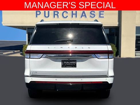 Used 2024 Lincoln Navigator L Reserve AWD/4WD image 5