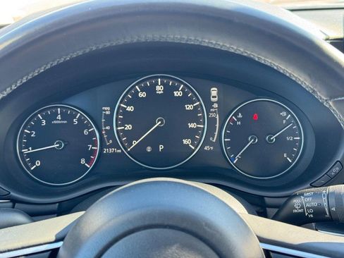 Used 2020 MAZDA MAZDA3 Preferred Package FWD image 24