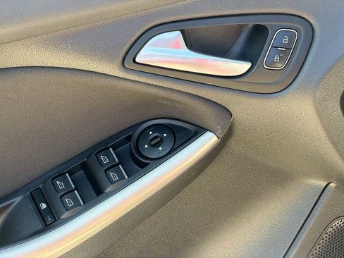 Used 2017 Ford Focus Titanium w/ Titanium Technology Package image 14