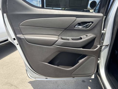 Used 2018 Chevrolet Traverse LS FWD image 25