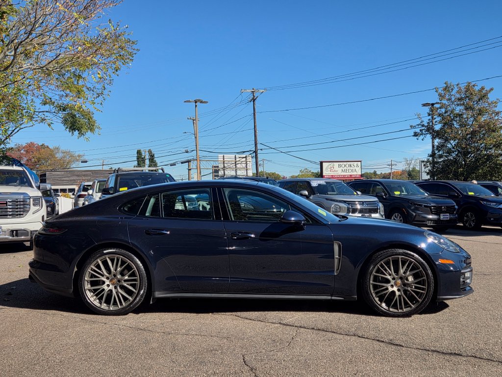Used 2022 Porsche Panamera 4 Platinum Edition w/ Assistance Package AWD/4WD image 7