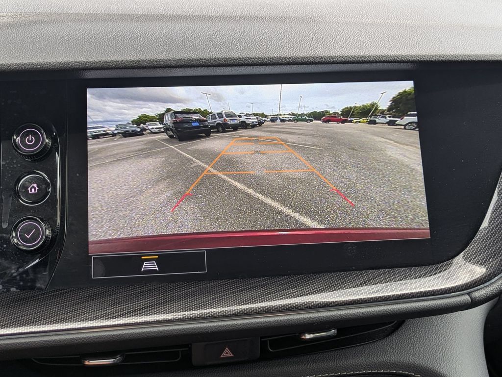 Used 2023 Buick Envision Essence FWD image 18