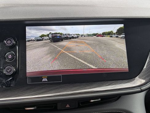 Used 2023 Buick Envision Essence FWD image 18