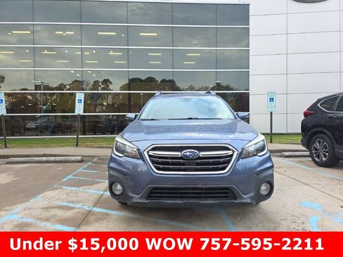 Used 2018 Subaru Outback 2.5i Premium image 3