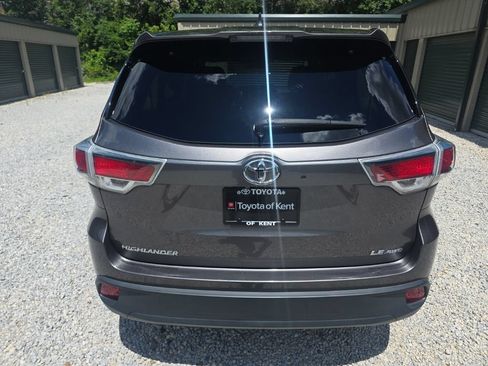 Used 2015 Toyota Highlander Plus AWD/4WD image 5