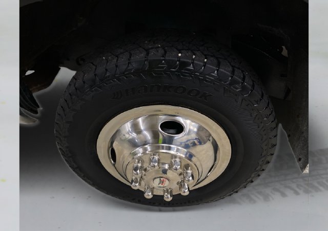 Used 1998 Chevrolet Silverado 3500 4x4 Extended Cab w/ Preferred Equipment Group 2 image 19