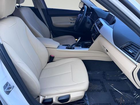 Used 2018 BMW 320i Sedan RWD image 27