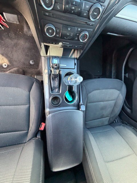 Used 2016 Ford Explorer XLT FWD image 27