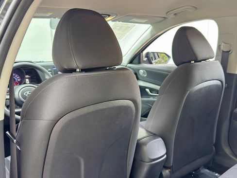 Used 2021 Hyundai Elantra SEL FWD image 29