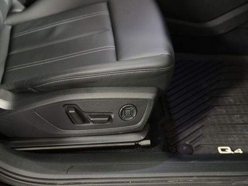 Certified 2024 Audi Q4 e-tron Prestige w/ Black Optic Package image 12