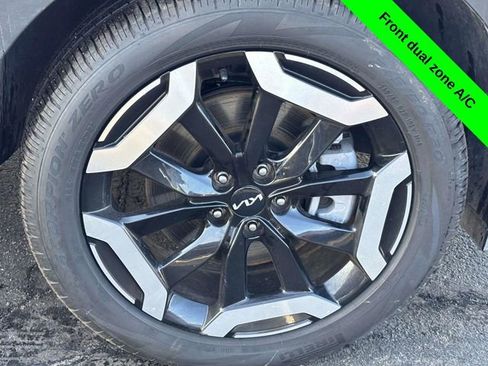 Used 2025 Kia Telluride S image 33