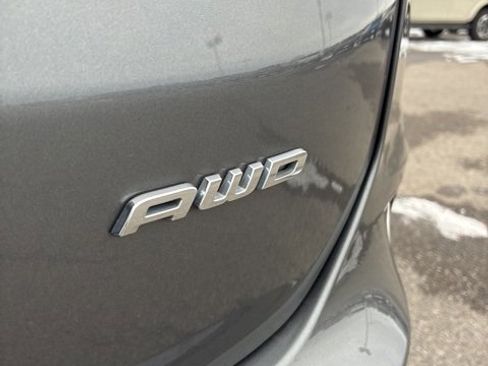 Used 2024 Ford Edge SEL image 10